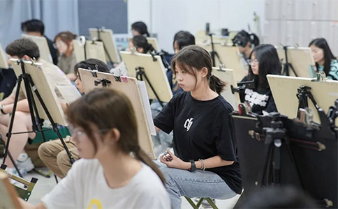 天津昇华画室开学首考-探索更好教学方法